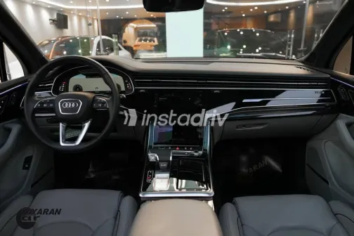 اودي Q7 2025 رمادي مستعملة للبيع - 9