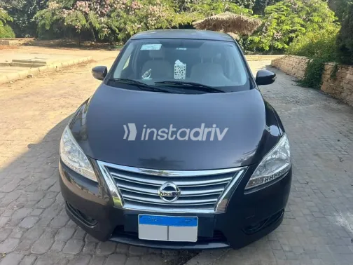 Nissan Sentra 2019 White Used for Sale - 4
