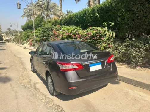 Nissan Sentra 2019 White Used for Sale - 7