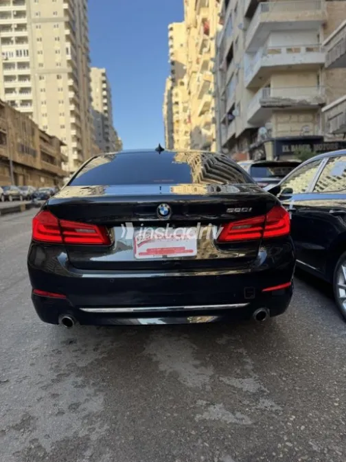 بي ام دبليو 520 2019 أسود مستعملة للبيع - 3
