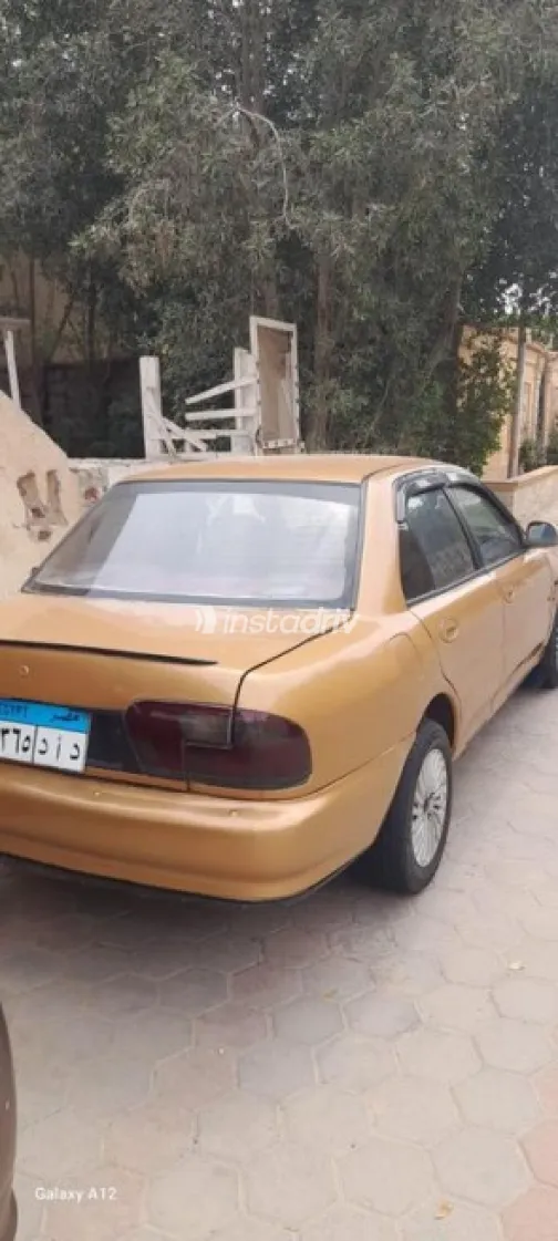 بروتون ويرا 2000 برونزي مستعملة للبيع - 1