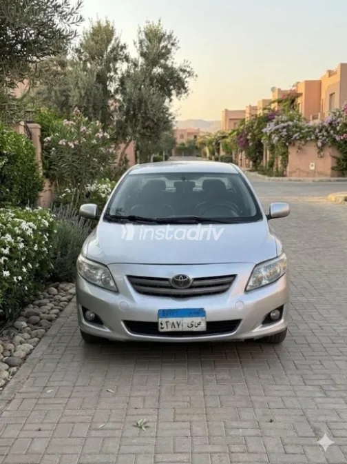 Toyota Corolla 2010 Silver Used for Sale - 2