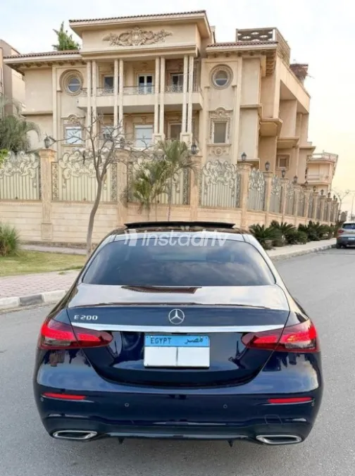 Mercedes E 200 2021 Black Used for Sale - 4