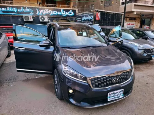 Kia Sorento 2020 Gray Used for Sale - 2