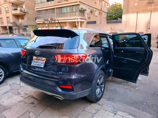 Kia Sorento 2020 Gray Used for Sale - 7
