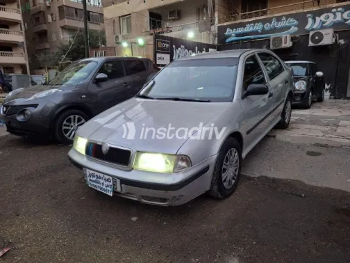 سكودا اوكتافيا 1998 فضي مستعملة للبيع - 2