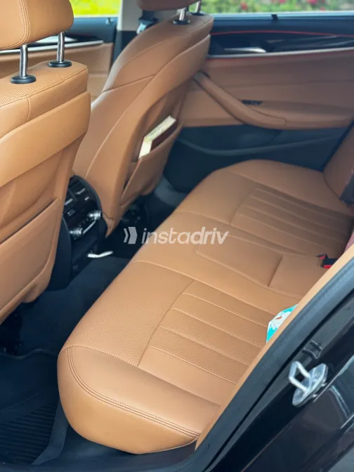 بي ام دبليو 520 2023 رمادي مستعملة للبيع - 7