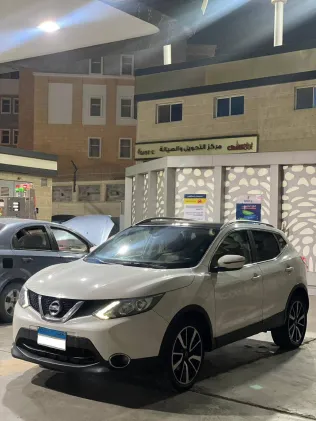 Nissan Qashqai 2017 White Used for Sale