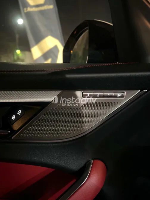 Jaguar F-Pace 2023 White Used for Sale - 4