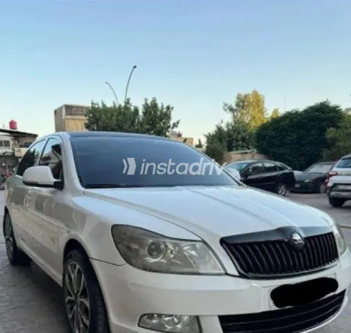 Skoda Octavia 2009 White Used for Sale - 1