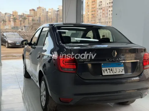 رينو لوجان 2022 أزرق غامق مستعملة للبيع - 10