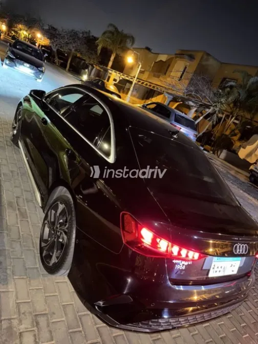 اودي A3 2025 أسود مستعملة للبيع - 2