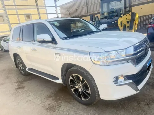 Toyota Land Cruiser 2021 White Used for Sale - 2