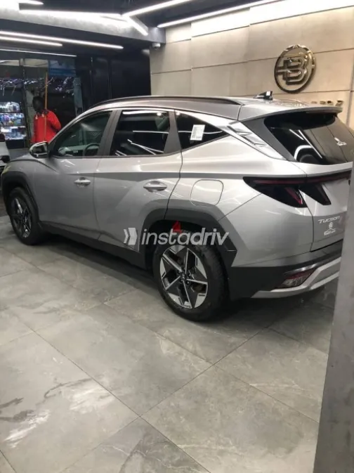 Hyundai Tucson 2026 Silver Used for Sale - 2