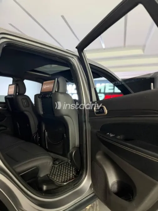 Jeep Grand Cherokee 2017 Silver Used for Sale - 6