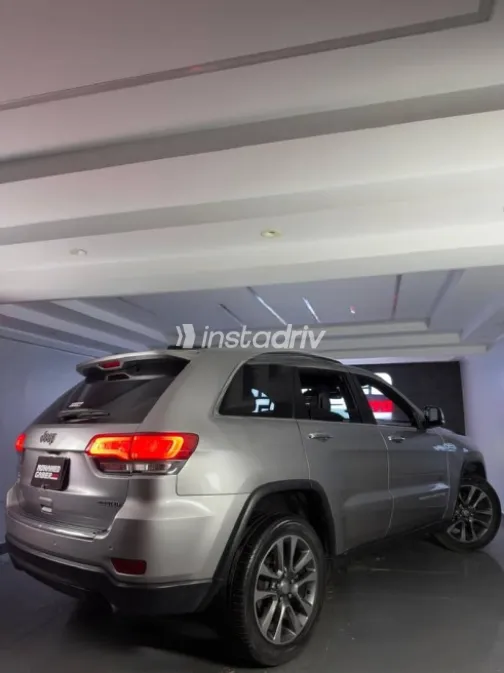 Jeep Grand Cherokee 2017 Silver Used for Sale - 7