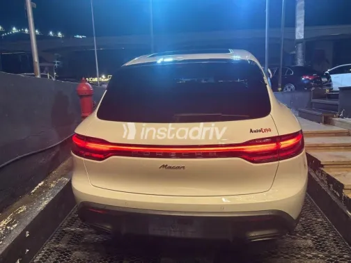 Porsche Macan 2023 White Used for Sale - 2