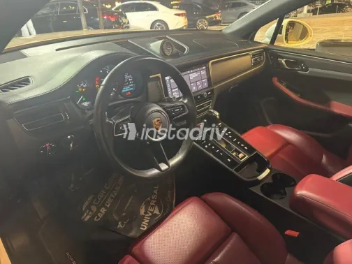Porsche Macan 2023 White Used for Sale - 7