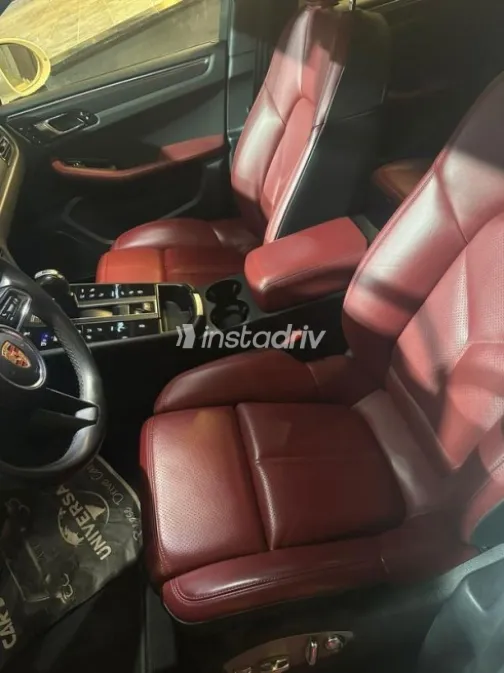 Porsche Macan 2023 White Used for Sale - 8