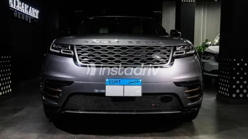 Land Rover Velar 2023 Gray Used for Sale - 5