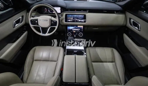 Land Rover Velar 2023 Gray Used for Sale - 8
