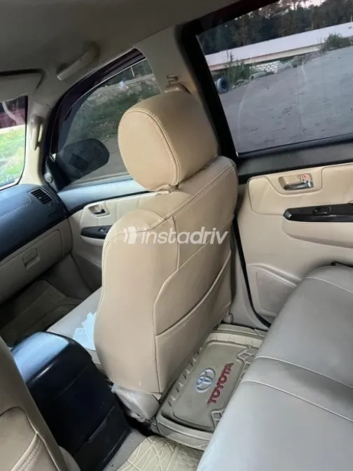 Toyota Fortuner 2017 White Used for Sale - 8
