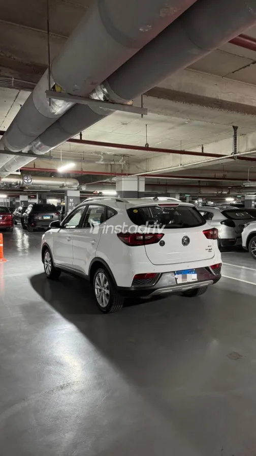 MG ZS 2021 White Used for Sale - 5