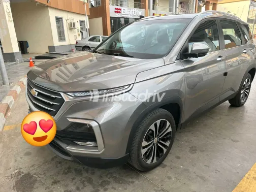 Chevrolet Captiva 2023 Bronze Used for Sale - 2