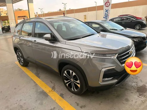 Chevrolet Captiva 2023 Bronze Used for Sale - 3