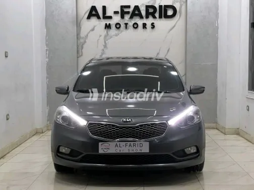 كيا K3 2013 رمادي مستعملة للبيع - 4