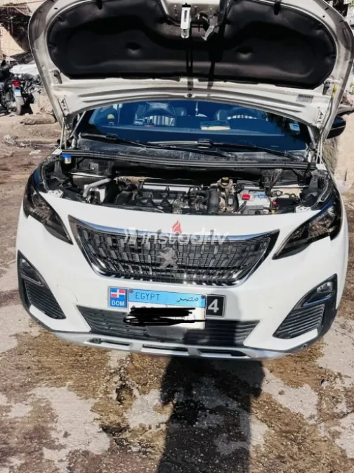 بيجو 3008 2021 أبيض مستعملة للبيع - 2