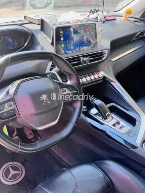 بيجو 3008 2021 أبيض مستعملة للبيع - 4
