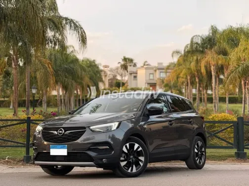 Opel Grandland 2021 Gray Used for Sale - 3