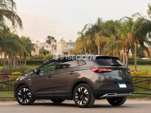 Opel Grandland 2021 Gray Used for Sale - 4
