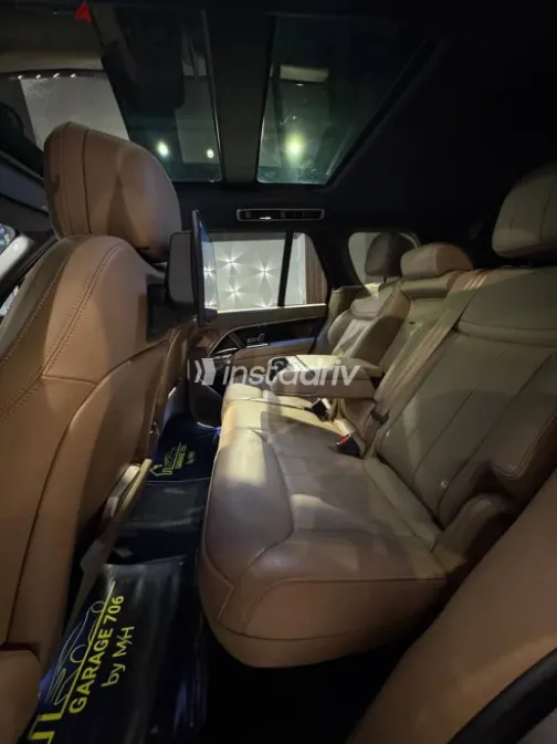Land Rover Range Rover Vogue 2024 Gray Used for Sale - 6