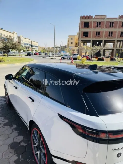 Land Rover Velar 2021 White Used for Sale - 7