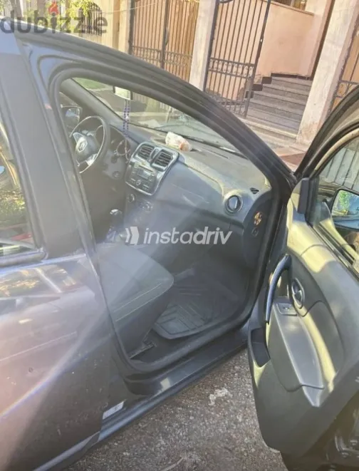 Renault Logan 2020 Gray Used for Sale - 4