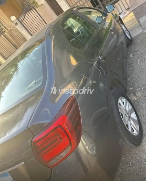 Renault Logan 2020 Gray Used for Sale - 6