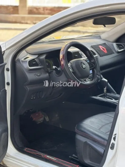 Renault Kadjar 2017 White Used for Sale - 3