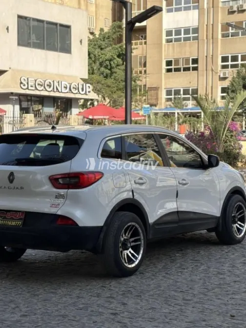 Renault Kadjar 2017 White Used for Sale - 6