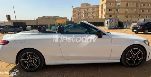 مرسيدس C 180 2023 أبيض مستعملة للبيع - 2