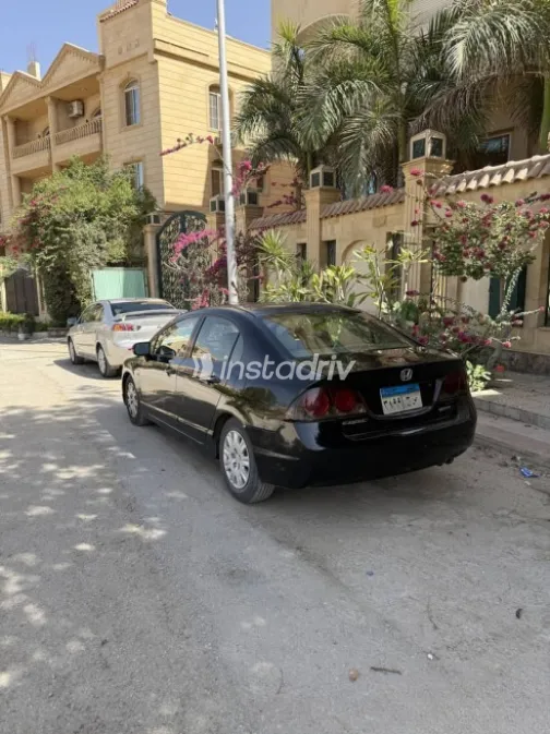 هوندا سيفك 2008 أسود مستعملة للبيع - 2