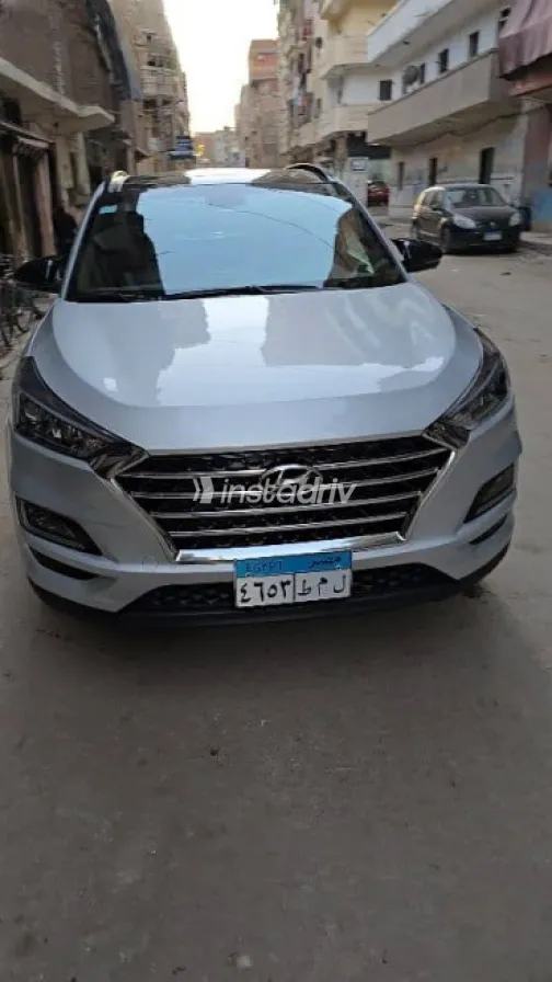 Hyundai Tucson 2021 Silver Used for Sale - 1
