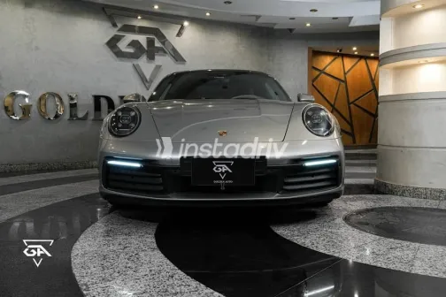 بورش كاريرا 2020 فضي مستعملة للبيع - 1