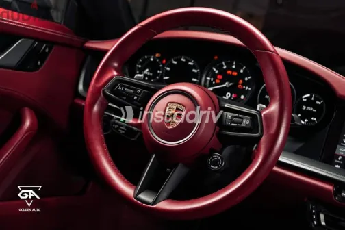 بورش كاريرا 2020 فضي مستعملة للبيع - 7
