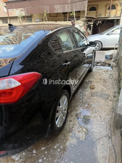 Kia Cerato 2017 White Used for Sale - 10
