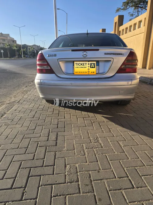 Mercedes C 180 2004 Silver Used for Sale - 2