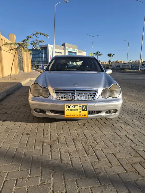 Mercedes C 180 2004 Silver Used for Sale - 5