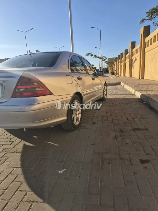 Mercedes C 180 2004 Silver Used for Sale - 7