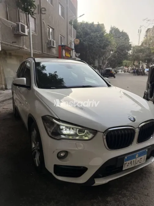 بي ام دبليو X1 2018 أبيض مستعملة للبيع - 2